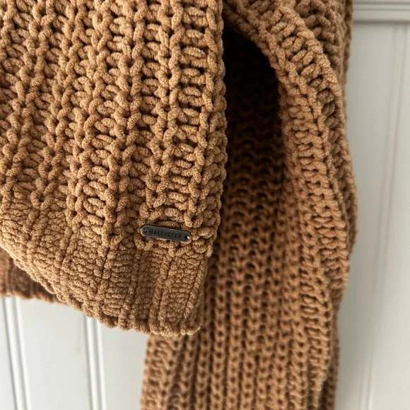 Hollister Chunky Knit Soft Cardigan Camel Medium Brown V-Neck Sweater - Picture 3 of 7